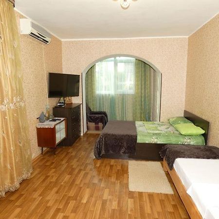 Appartement Квартира В Пицунде На Агрба 19 К1 à Pizunda Extérieur photo