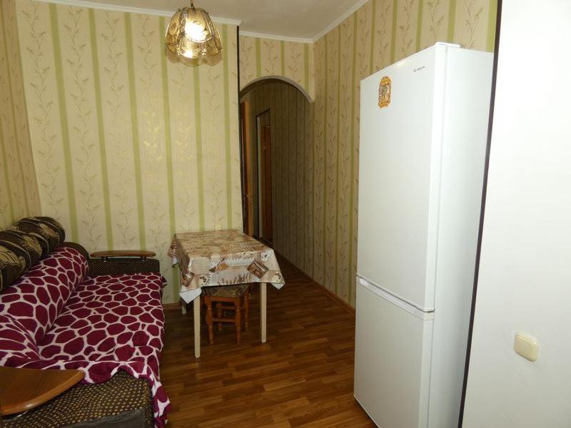 Appartement Квартира В Пицунде На Агрба 19 К1 à Pizunda Extérieur photo